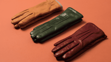 Pairs de gants en cuir