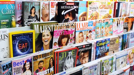 Magazines chez un marchand de journaux