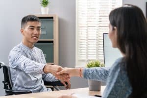Accueil d'une personne handicapée en entreprise