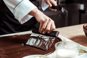 Travail sur du chocolat