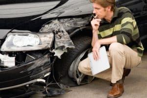 Contrôle d'une voiture ayant subit un sinistre