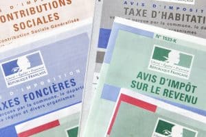 Divers formulaires de déclarations fiscales