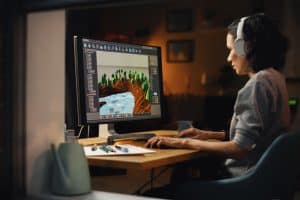 Game designer qui travail sur un jeu vidéo