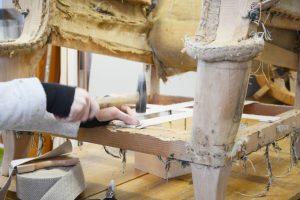 Rénovation complète d'un fauteuil ancien